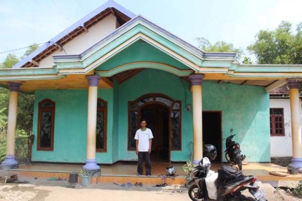 Ponari Dukun Cilik Beranjak Remaja, Pasiennya Bisa Dihitung Jari