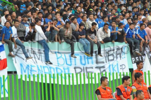 Kami Butuh Liga, Selamatkan Bola Indonesia!