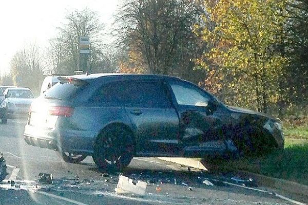 Begini Kondisi Mobil Beckham Usai Tabrakan
