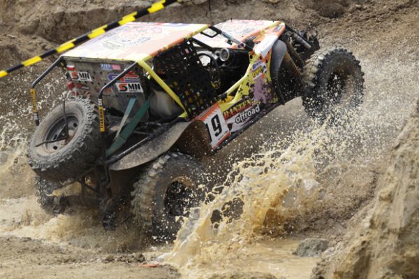 Trek Menantang IXAI Seri 2 Jadi Pertempuran Offroader Nasional