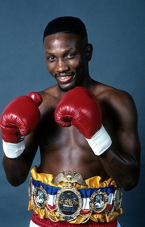 Mengejutkan, Mayweather Jr Kalahkan Muhammad Ali