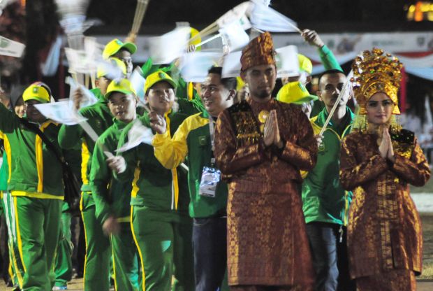 Ini Penampakan Kemeriahan Pembukaan Popnas XIV/2017