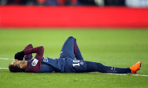 Neymar Menangis, PSG Berharap Bisa Tampil Lawan Madrid