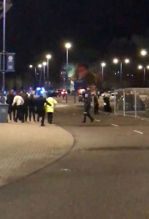 Helikopter Pemilik Leicester City Jatuh di King Power Stadium