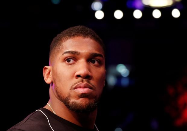 Usai Robohkan Chisora, Whyte Ingin Anthony Joshua