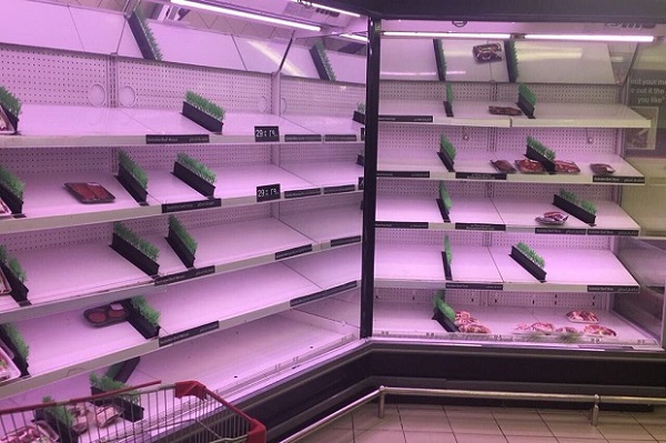 Saudi Tutup Perbatasan, Panic Buying Terjadi di Qatar