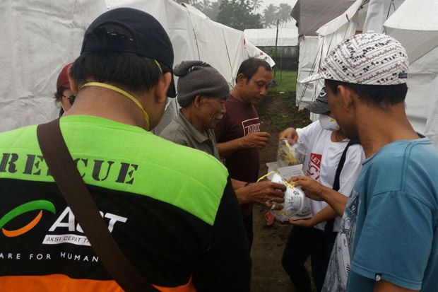 Status Gunung Agung Ditingkatkan Jadi Awas, Pengungsi Terus Berdatangan