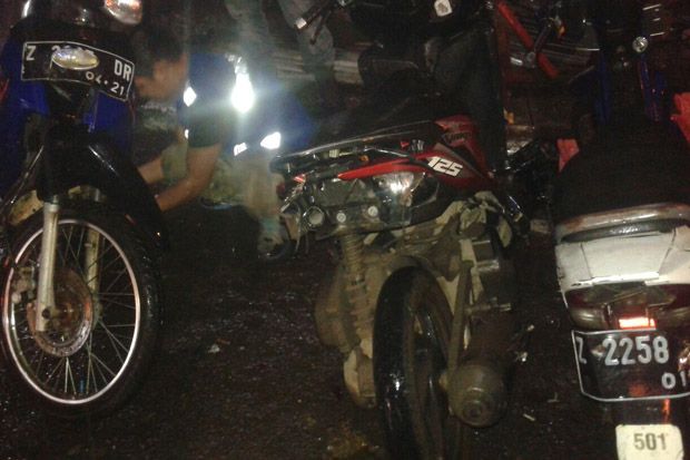 Ratusan Tukang Ojek Online Ngamuk di Jatinangor