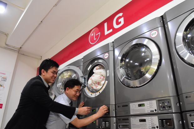 Pengusaha Ditawarkan Laundry Lounge Berkonsep Self Service