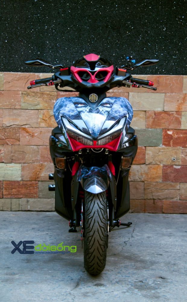 Pantat Yamaha Aerox 155 VVA Semakin Seksi Dibikin Monoshock