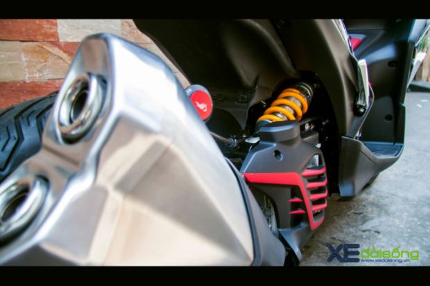 Pantat Yamaha Aerox 155 VVA Semakin Seksi Dibikin Monoshock