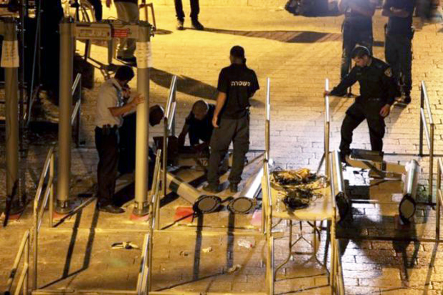 Jerusalem Cameras More Dangerous Than Metal Detectors