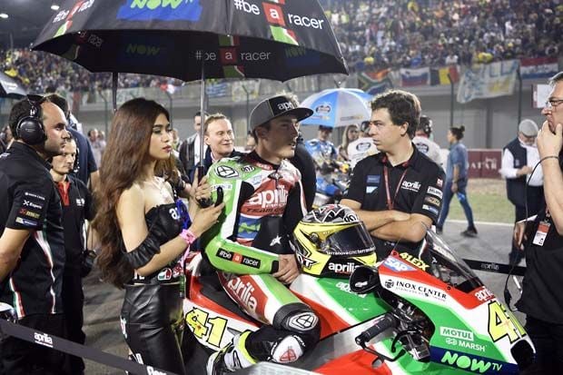Aleix Espargaro (Aprilia Gresini) di lomba MotoGP Qatar 2017. (Foto-aprilia)