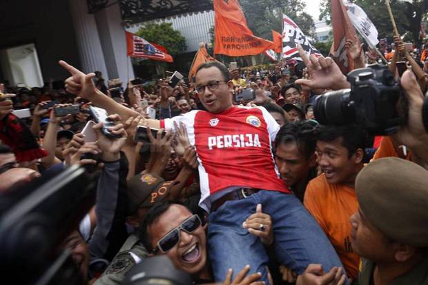 PDIP DKI Anggap Wacana PNS Pakai Seragam Persija Kurang Tepat