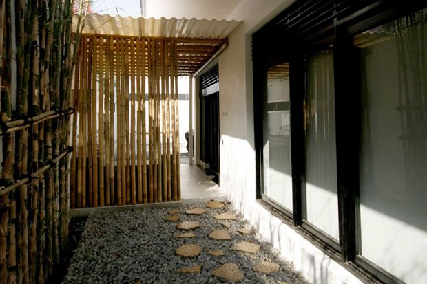 Desain Taman Minimalis Ini Bisa Bikin Rumah Anda Terasa Sejuk