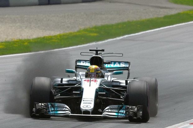 Hamilton Alami Masalah, Vettel Tutup Sesi Latihan Bebas