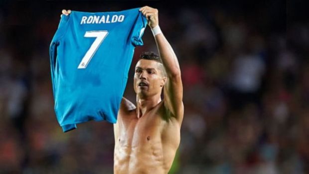 Selebrasi Gol Icardi Contek Gaya Messi dan Ronaldo