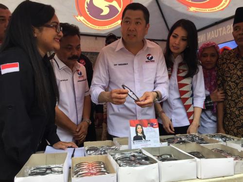 Ibu Atun Terharu Sampai Menangis, Gado-gado Buatannya Dipuji HT