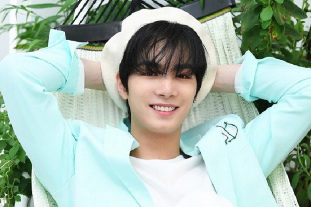 Baekho dan JR Makin Menggemaskan