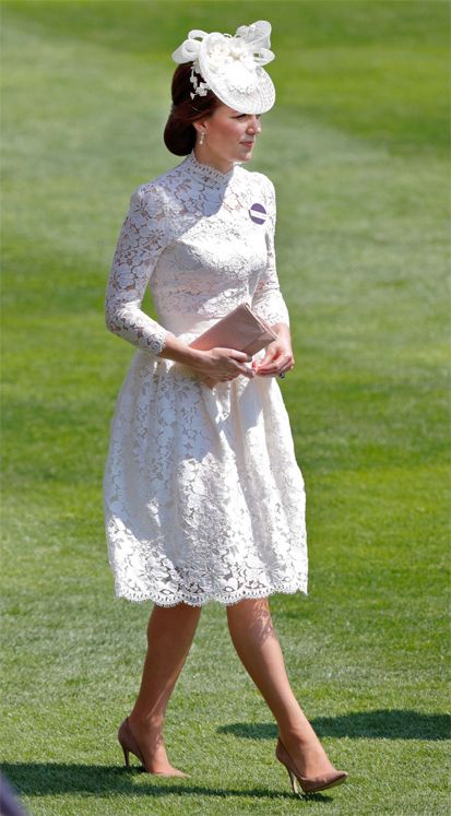 Deretan Baju Termahal Kate Middleton