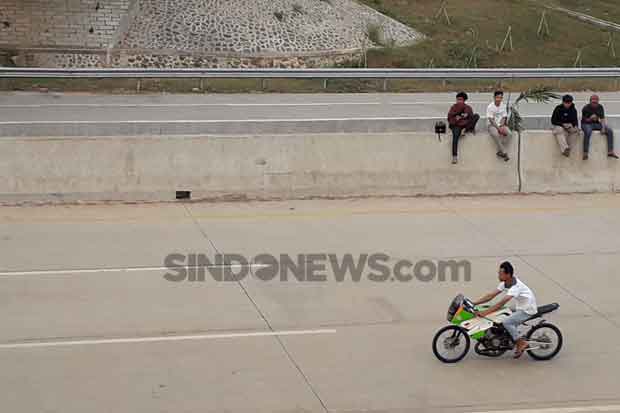 Dijadikan Area Balap Liar, Korban Berjatuhan di Jalan Tol Parigi