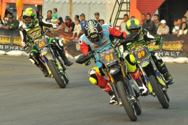 Pembalap Nasional Bertarung di Sirkuit Mijen Semarang