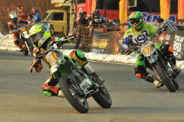 Pembalap Nasional Bertarung di Sirkuit Mijen Semarang