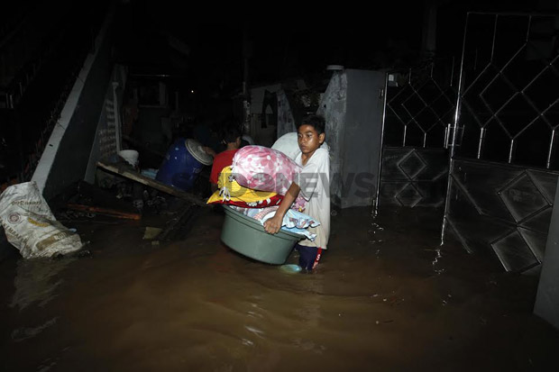 Banjir di Kampung Melayu, Sejumlah Warga Mengungsi