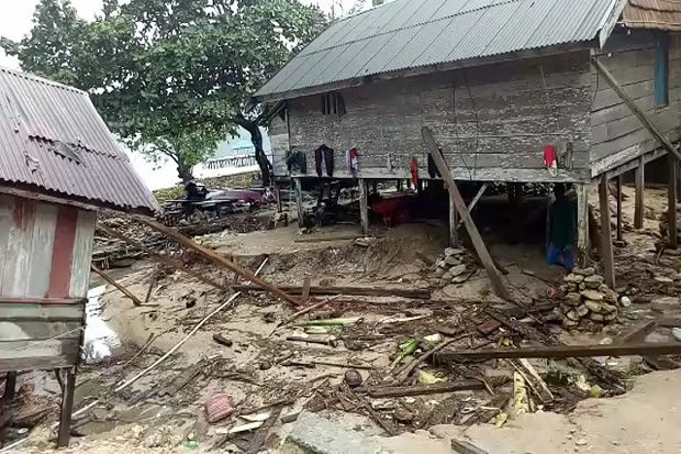 Ratusan Warga Korban Banjir Bandang di Butur Mengungsi