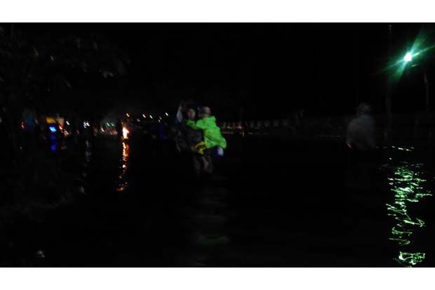 Ratusan Kendaraan Mogok Terjebak Banjir di Kabupaten Bandung
