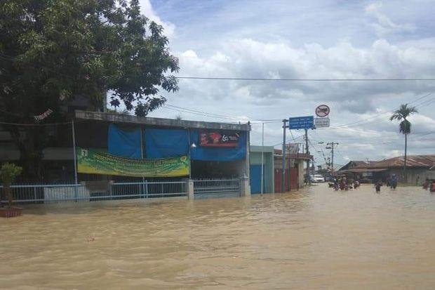 Kota Medan Dikepung Banjir, Ratusan Rumah Terendam