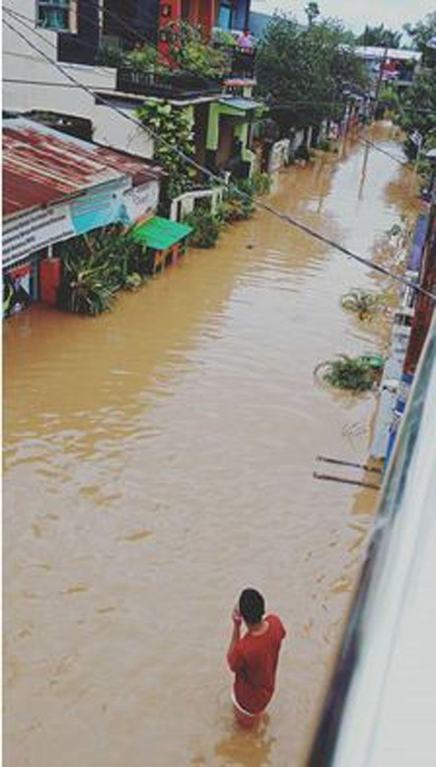 8 Meninggal, 4 Hilang dan Ribuan Mengungsi Akibat Banjir di Sulsel
