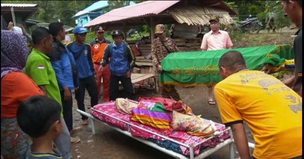 Banjir Bandang di Tanggamus Hanyutkan 17 Rumah, 1 Orang Tewas