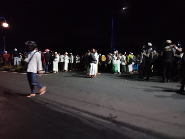 Penjemput Habib Bahar dan Ormas Nyaris Bentrok di Depan Bandara