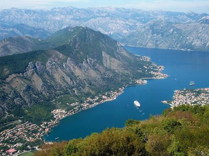 Teluk Paling Cantik di Dunia yang Wajib Kamu Kunjungi