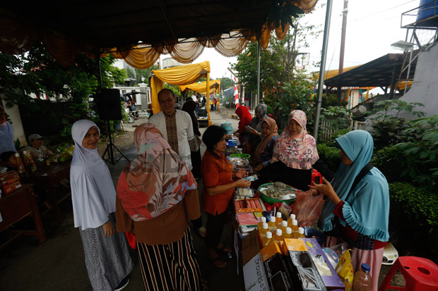 Unik, Pemilih Lansia di Kota Depok Dijemput Pakai Odong-Odong