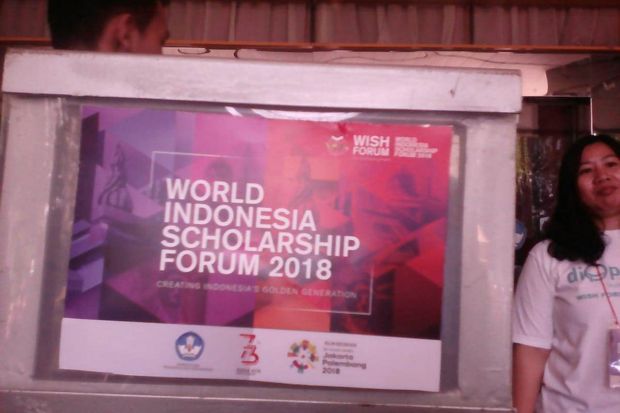 Pencari Beasiswa Membeludak di Kemendikbud, Panitia Kelabakan