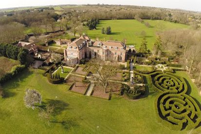 Mewahnya Istana-Istana yang Pernah Ditinggali David Beckham