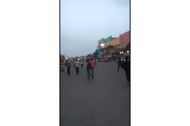 Saling Serang Pakai Golok, Dua Kelompok Ormas Bentrok di Pamulang