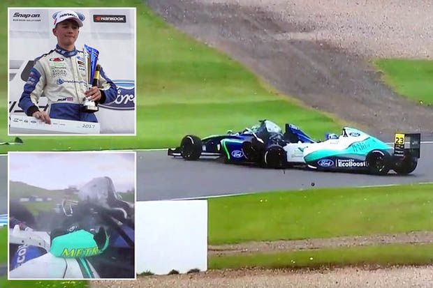 Billy Monger dan foto-foto pasca kecelakaannya di F4 Donington Park Inggris. (Foto-mirror.co.uk)