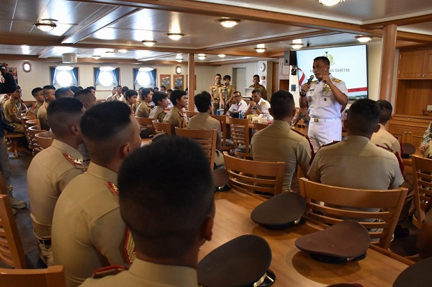 Kunjungi Taruna AAL di Jepang, Aspotmar KSAL: Indonesia Harus Lebih Maju