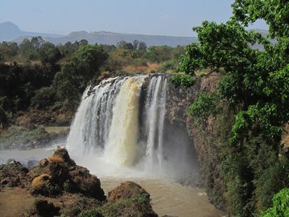 Pesona 10 Air Terjun Terbesar di Dunia