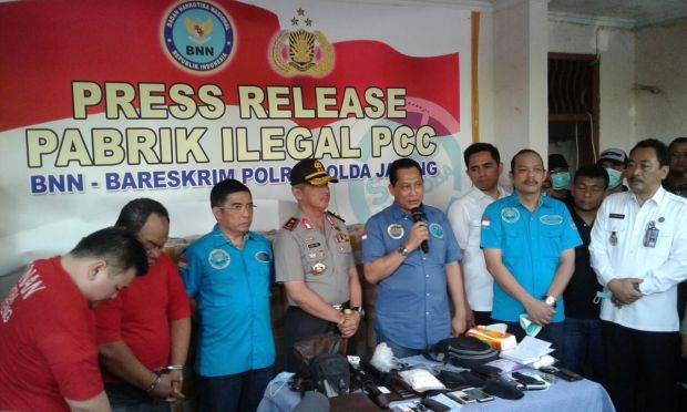 Parah! Pabrik Pil PCC di Semarang Produksi 1 Juta Butir Per Hari