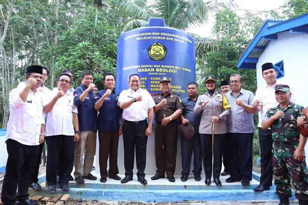 Bertahap, Dodi Reza Tuntaskan Distribusi Air Bersih di Perdesaan