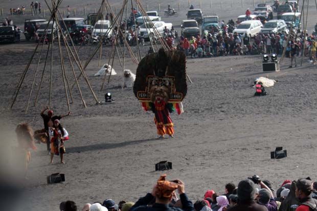 Eksotika Bromo Bukti Suku Tengger Hidup Damai dengan Alam