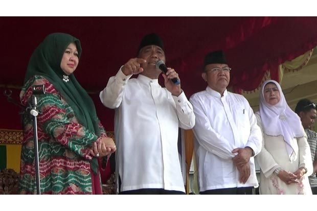 Calon Gubernur Aceh Nomor Urut 1 Disambut Ribuan Massa di Aceh Selatan