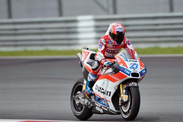 Casey Stoner menguji fairing baru Desmosedici GP17 pada tes tertutup Ducati 25 Januari 2017 di Sirkuit Sepang Malaysia. (Foto-Motorsport)