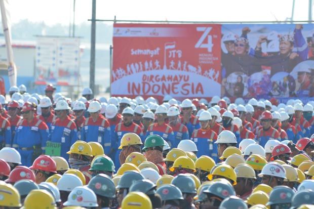 PT Pertamina EP Cepu Bersama Ribuan Pekerja Proyek JTB Gelar Upacara HUT ke-74 RI