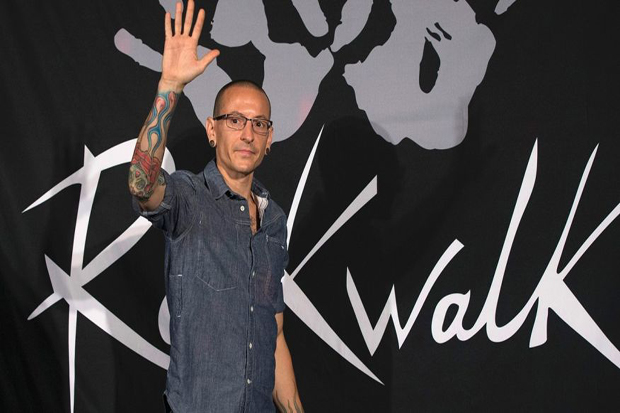 Kebanjiran Ucapan Belasungkuwa, Twitter Istri Chester Bennington Diretas