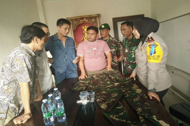 Pakai Seragam Loreng, Etnis Keturunan Diamankan